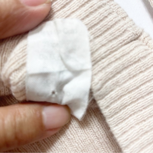 Cabi Cardigan Sweater Cream Work Professional Beige Pockets Buttons Size medium - Picture 9 of 9